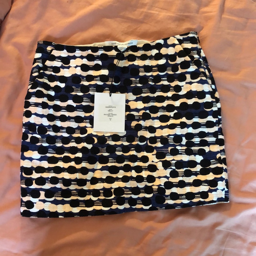 Diane Von Furstenberg skirt brand new size 0